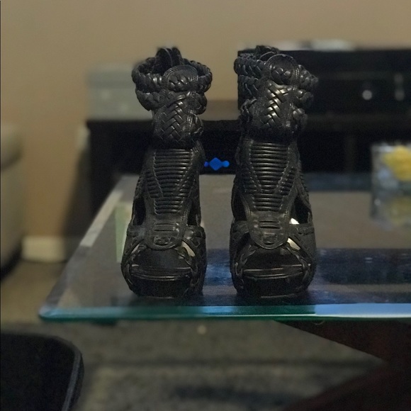 Ankle High Platform Sandals - Picture 2 of 2